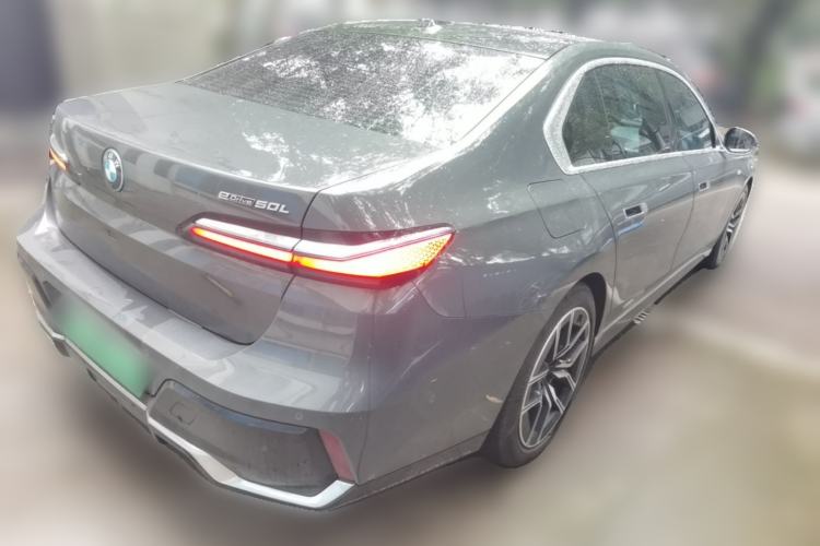 Used BMW i7 2023 eDrive50L Leading M Sport Package Rear Right 45 Deg