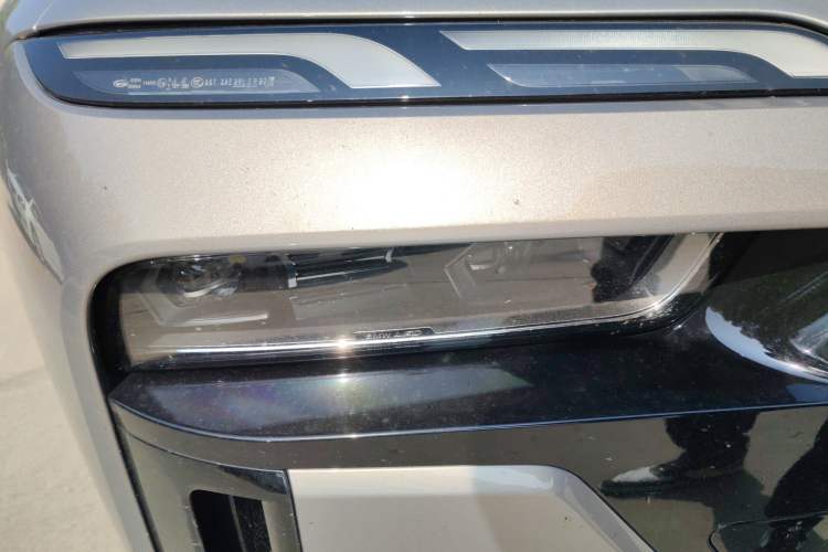 Used BMW i7 2023 eDrive50L Leading M Sport Package Right Front Headlight