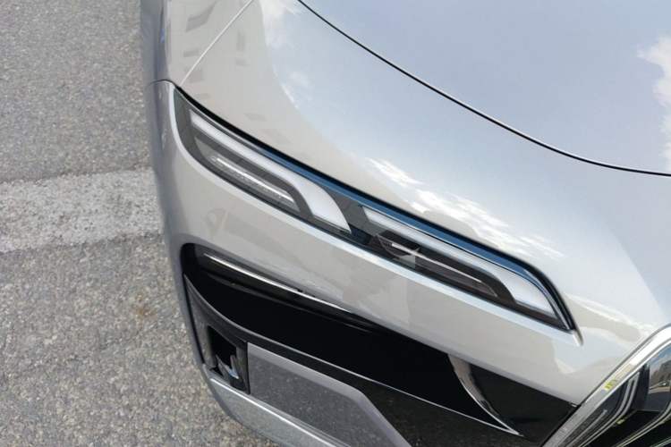 Used BMW i7 2023 eDrive50L Leading M Sport Package Right Front Headlight