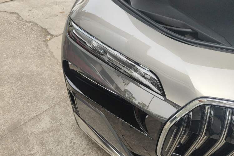 Used BMW i7 2023 eDrive50L Prestige M Sport Package Right Front Headlight