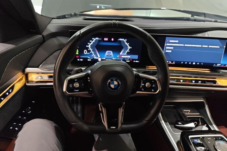 Used BMW i7 2023 eDrive50L Prestige M Sport Package Steering Wheel