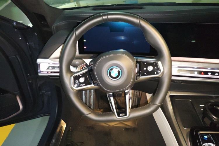 Used BMW i7 2023 xDrive60L M Sport Package Steering Wheel