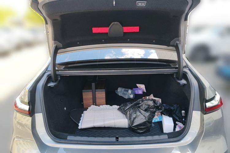 Used BMW i7 2023 eDrive50L Leading M Sport Package Trunk