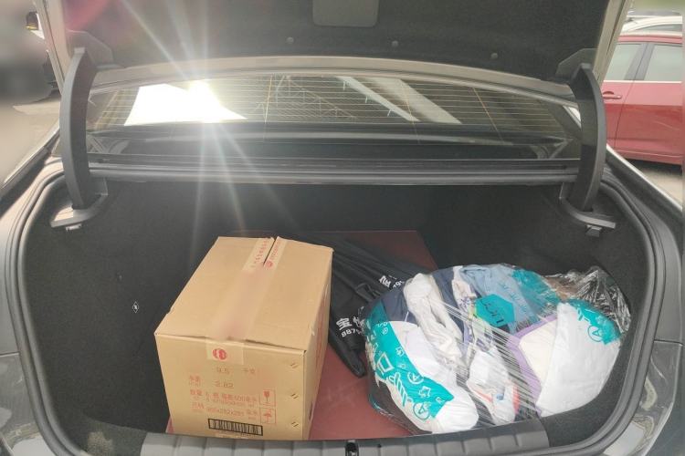 Used BMW i7 2023 eDrive50L Prestige M Sport Package Trunk