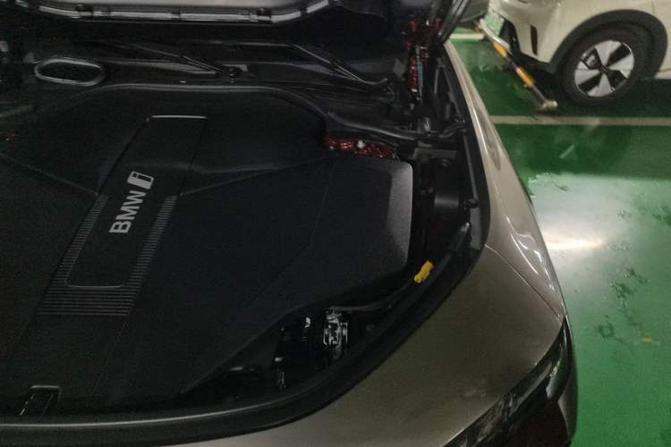 Used BMW i7 2023 eDrive50L Prestige Luxury Package Engine Bay Left