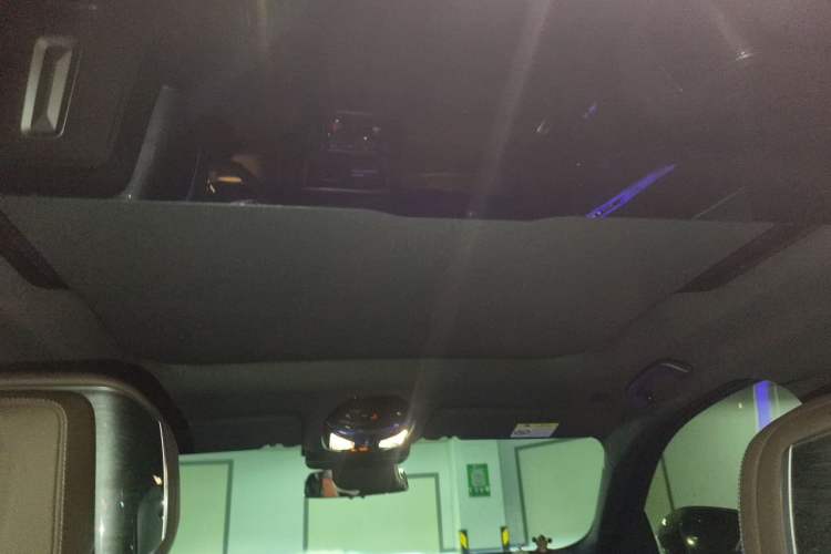 Used BMW i7 2023 eDrive50L Prestige Luxury Package Headliner