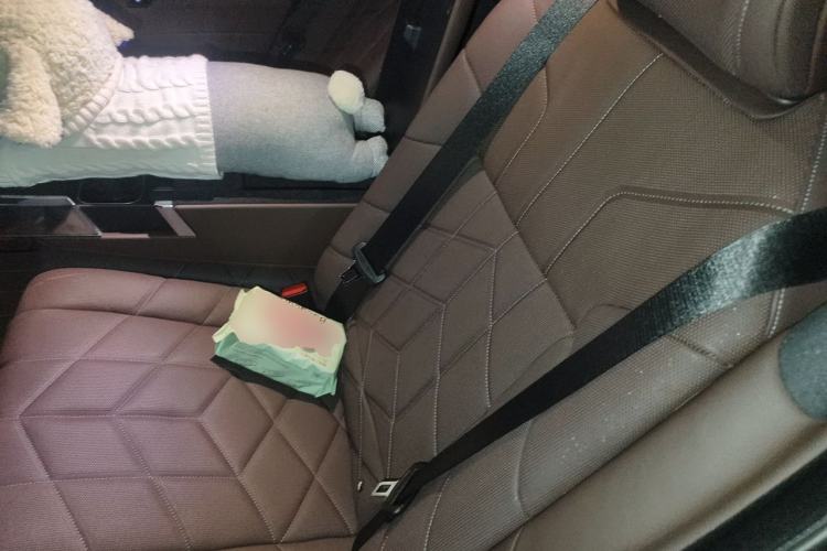 Used BMW i7 2023 eDrive50L Prestige Luxury Package Left Rear Seat