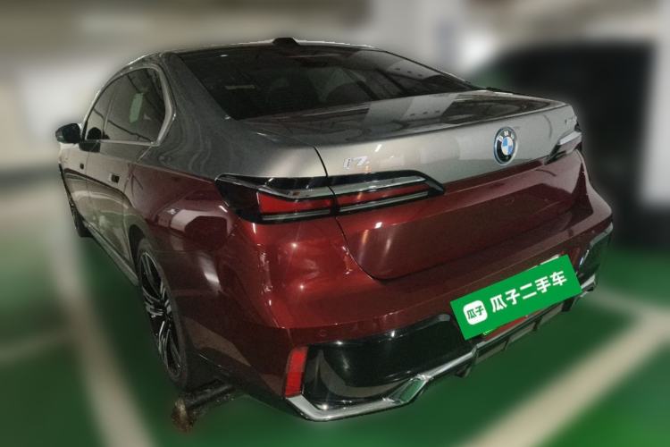 Used BMW i7 2023 eDrive50L Prestige Luxury Package Rear Left 45 Deg