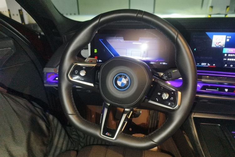 Used BMW i7 2023 eDrive50L Prestige Luxury Package Steering Wheel