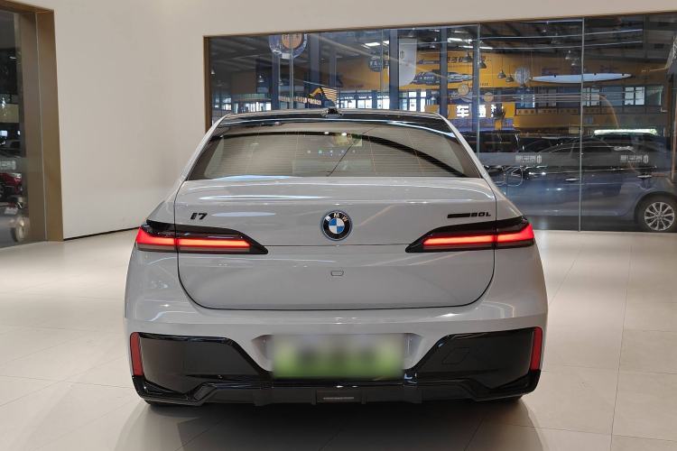 Used BMW i7 2023 eDrive50L Leading M Sport Package Exterior 4
