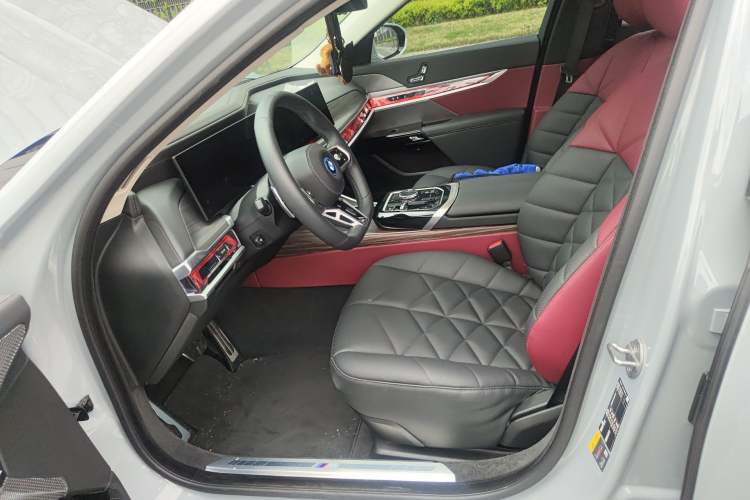 Used BMW i7 2023 eDrive50L Leading M Sport Package Left Front Seat