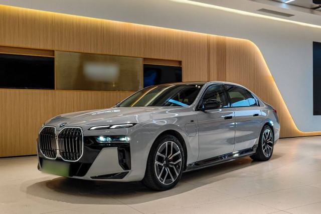 Used BMW i7 2023 eDrive50L Leading M Sport Package