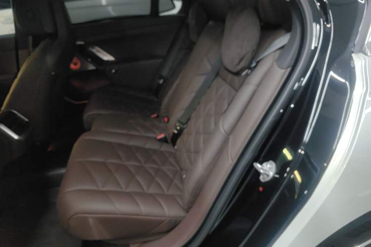 Used BMW i7 2023 eDrive50L Leading M Sport Package Left Rear Seat