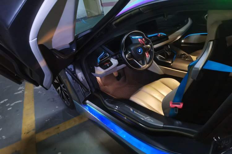 Used BMW i8 2014 Standard Model Driver Seat