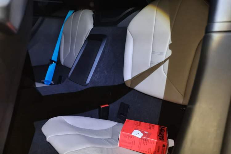 Used BMW i8 2014 Standard Model Left Rear Seat