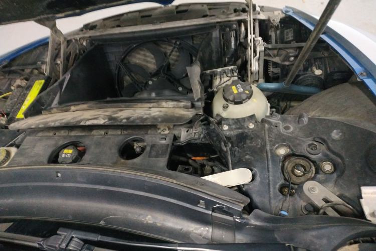 Used BMW i8 2014 Standard Model Engine Bay