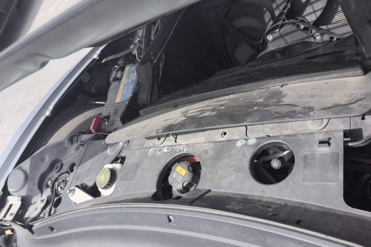 Used BMW i8 2014 Standard Model Engine Bay Left