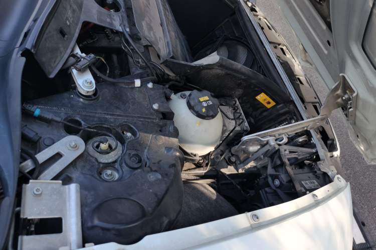 Used BMW i8 2014 Standard Model Engine Bay Right