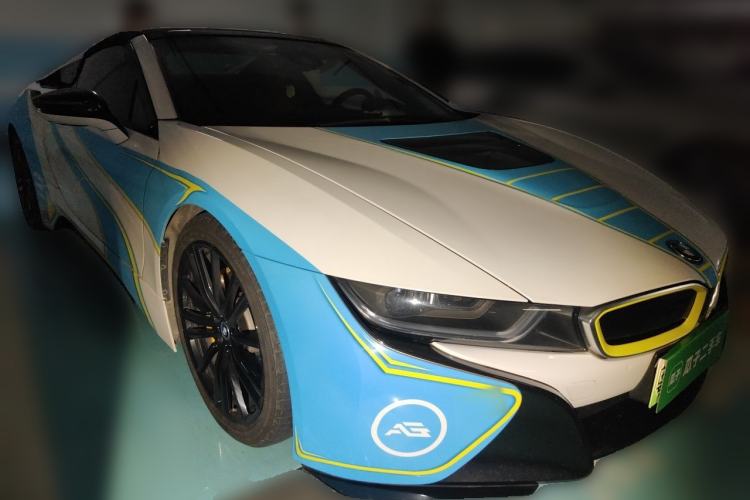 Used BMW i8 2019 Convertible Sports Car Front Right 45 Deg