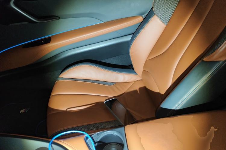 Used BMW i8 2019 Convertible Sports Car Left Rear Seat
