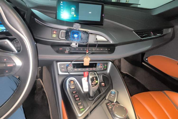 Used BMW i8 2019 Convertible Sports Car Audio And AC Panel