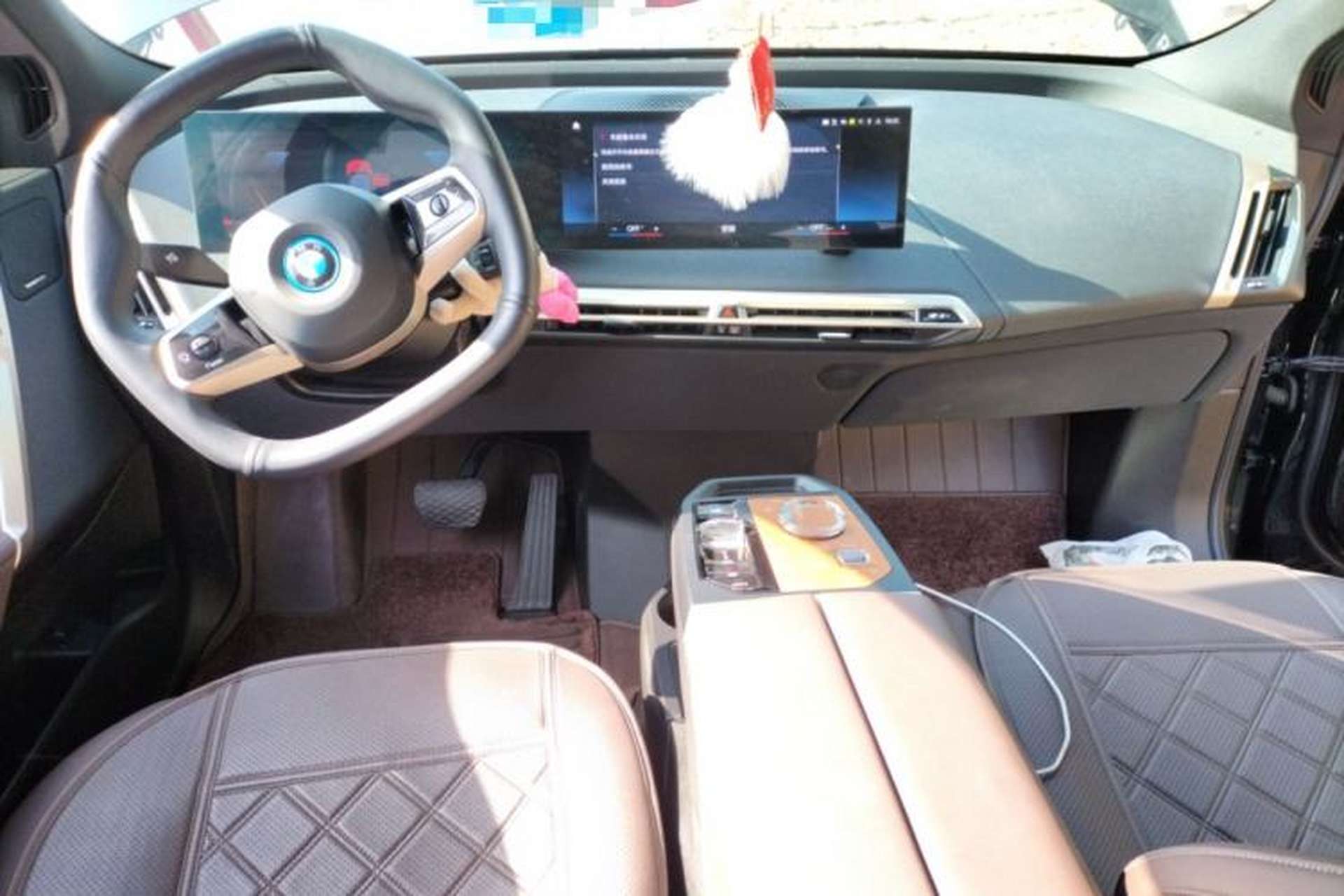 Used BMW iX 2022 xDrive40 Center Console