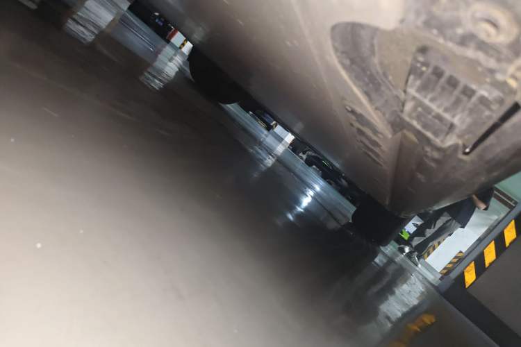Used BMW iX 2023 xDrive40 Chassis Rear Right
