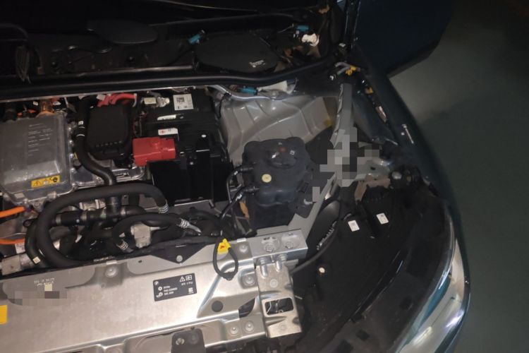 Used BMW iX 2023 xDrive40 Engine Bay Left