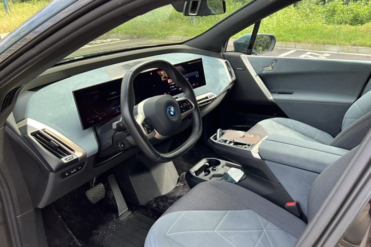 Used BMW iX 2022 xDrive40 Interior 4