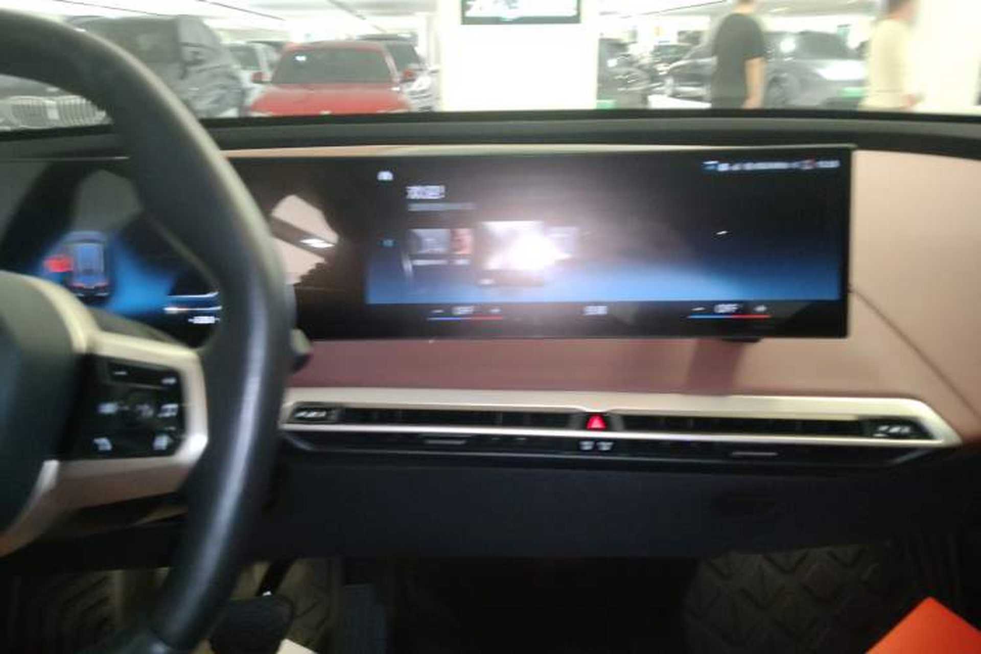 Used BMW iX 2022 xDrive50 Audio And AC Panel