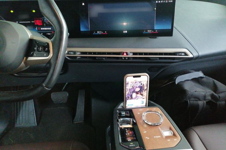 Used BMW iX 2022 xDrive40 Audio And AC Panel