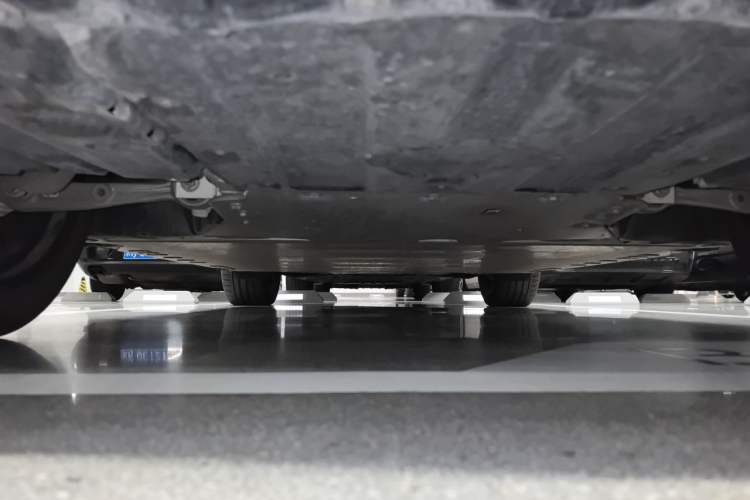 Used BMW iX 2022 M60 Chassis Front