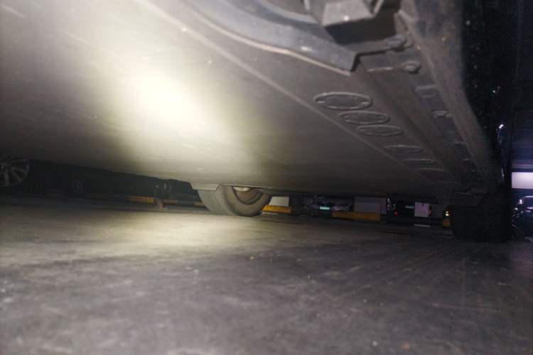 Used BMW iX 2022 xDrive40 Chassis Front Left
