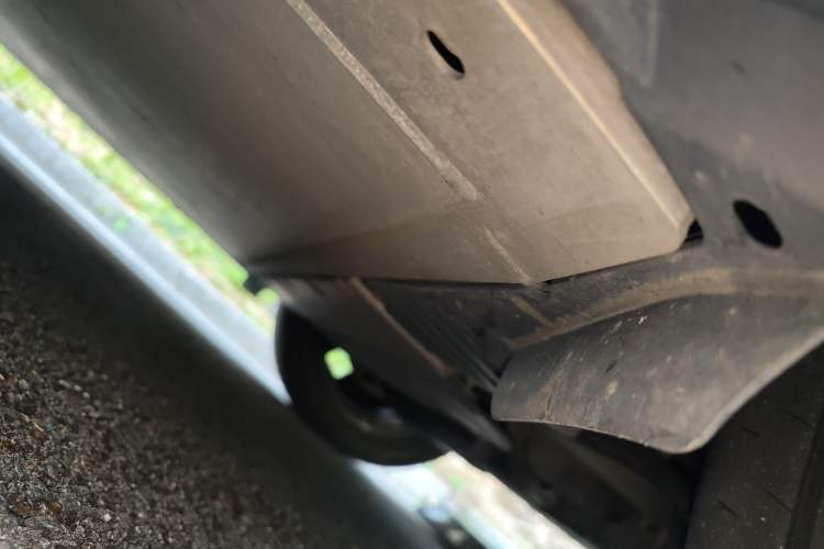 Used BMW iX 2022 xDrive40 Chassis Rear Left