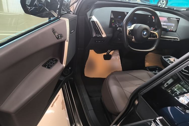 Used BMW iX 2022 xDrive40 Driver Seat