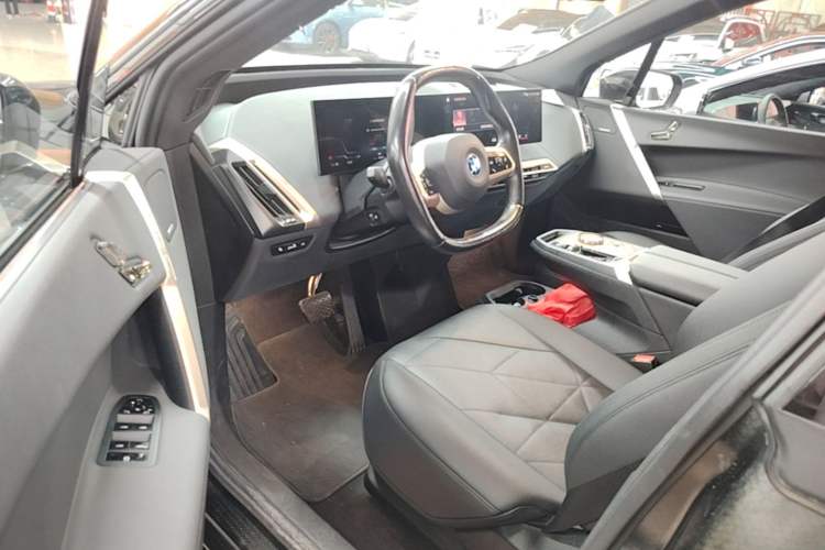 Used BMW iX 2022 xDrive40 Driver Seat