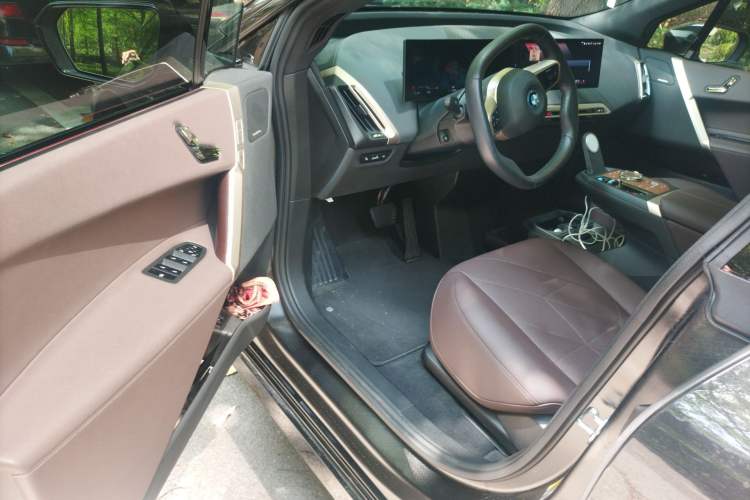 Used BMW iX 2022 xDrive40 Driver Seat