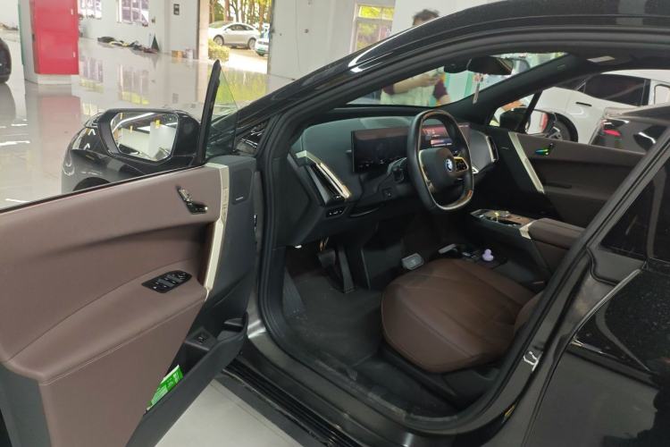 Used BMW iX 2022 xDrive40 Driver Seat
