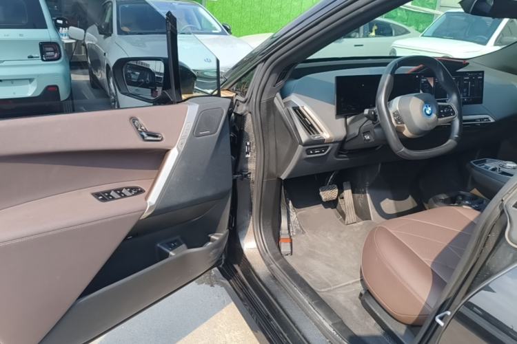 Used BMW iX 2022 xDrive40 Driver Seat