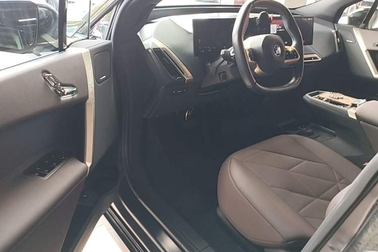 Used BMW iX 2022 xDrive40 Driver Seat