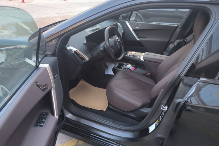 Used BMW iX 2022 xDrive40 Driver Seat