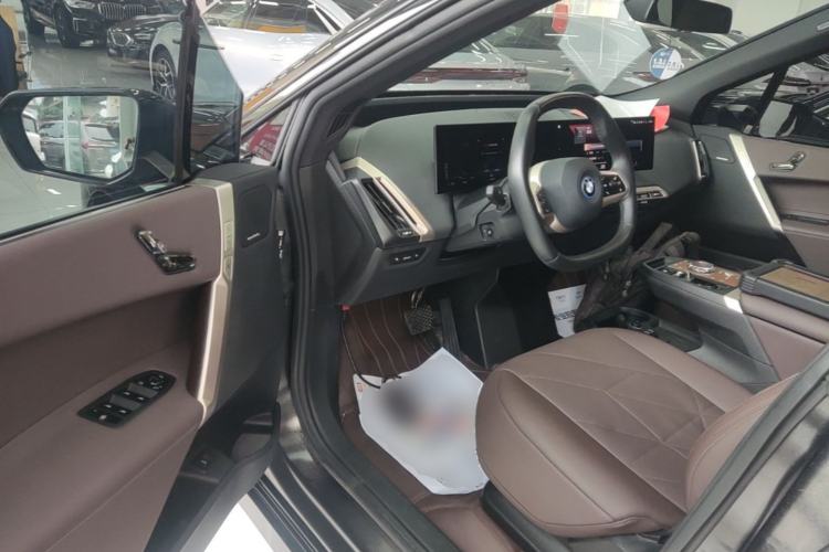 Used BMW iX 2022 xDrive40 Driver Seat