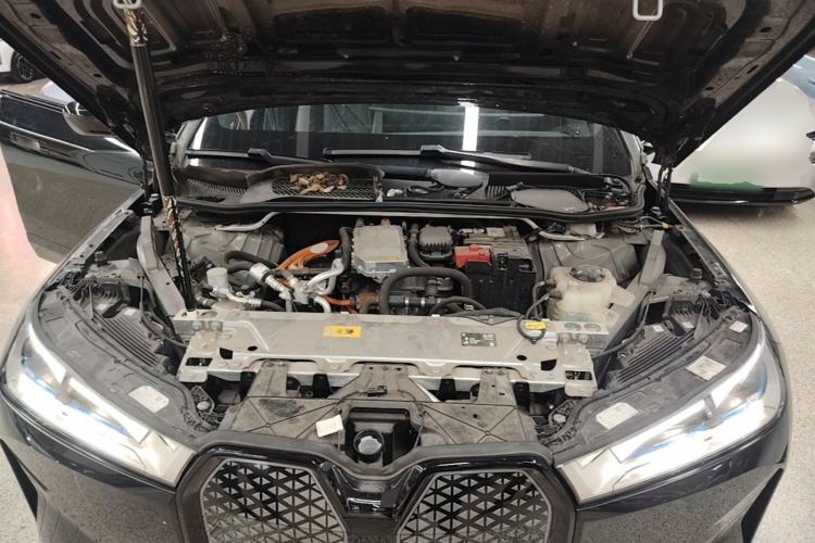 Used BMW iX 2022 xDrive40 Engine Bay