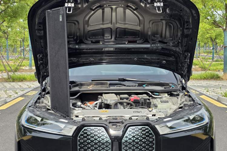 Used BMW iX 2022 xDrive40 Engine Bay