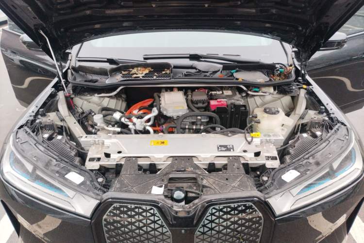 Used BMW iX 2022 xDrive50 Engine Bay