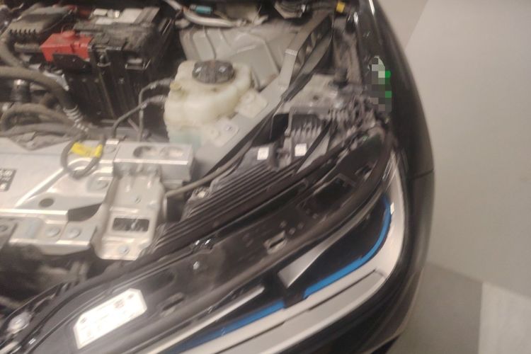 Used BMW iX 2022 xDrive50 Engine Bay Left