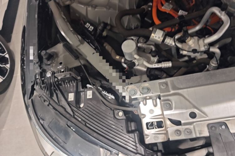 Used BMW iX 2022 xDrive40 Engine Bay Right