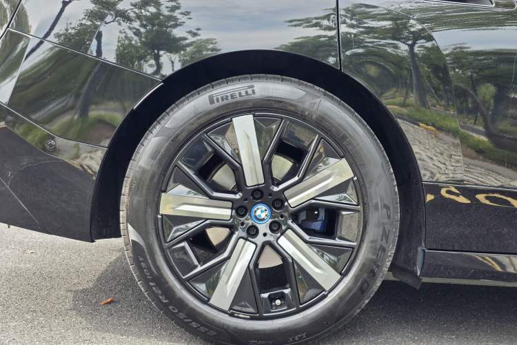 Used BMW iX 2022 xDrive40 Exterior 10