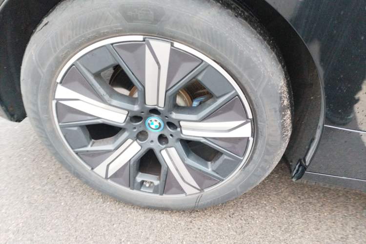 Used BMW iX 2022 xDrive50 Exterior 2
