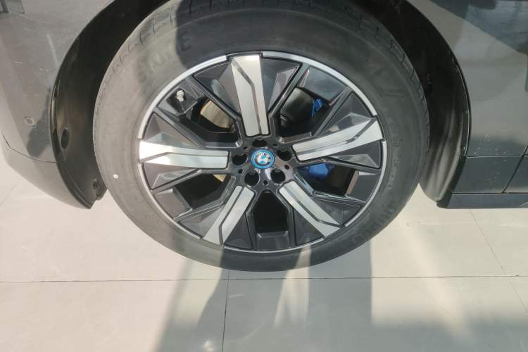 Used BMW iX 2022 xDrive40 Exterior 4